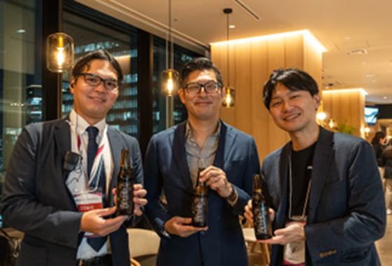 「梅田木立」の開発に携わったメンバー。